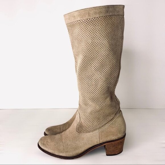 ITALIAN SOFT SUEDE BLOCK BOOTIES MADE IN ITALY - Picture 1 of 16